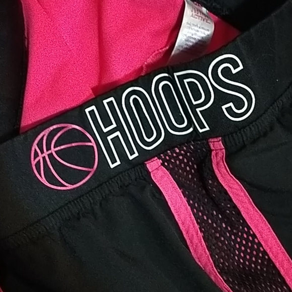 Basketball shorts - Picture 2 of 3